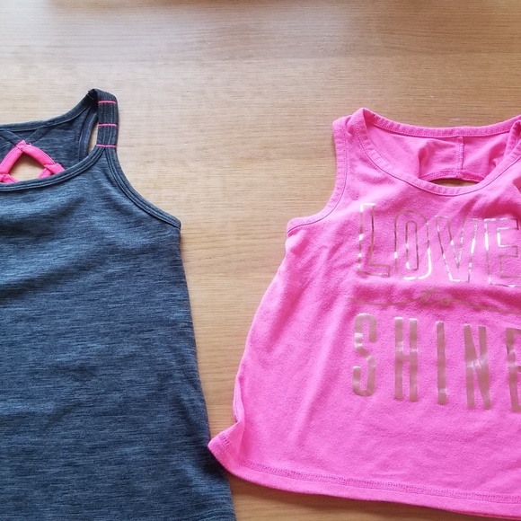 2 tanks - Picture 1 of 2